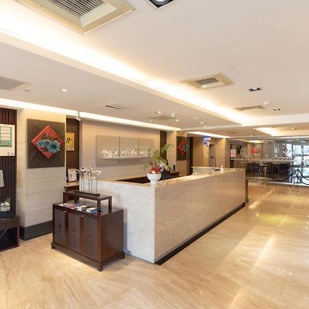 Unique Hotel Hualien Buitenkant foto