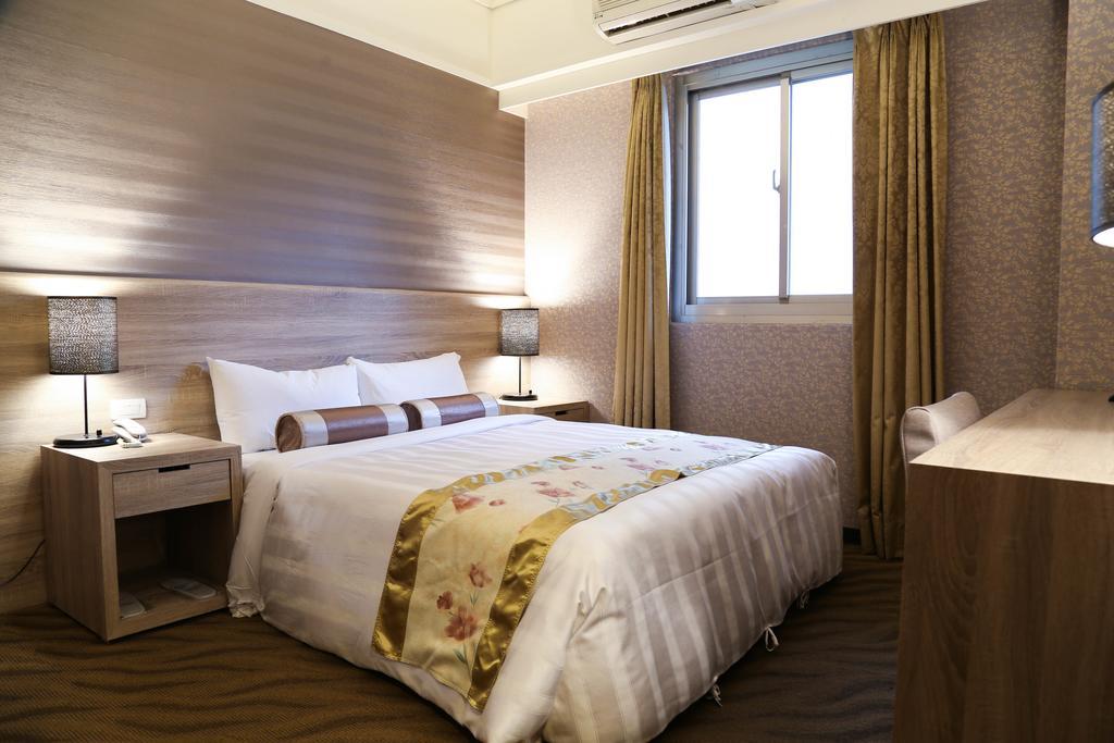 Unique Hotel Hualien Buitenkant foto