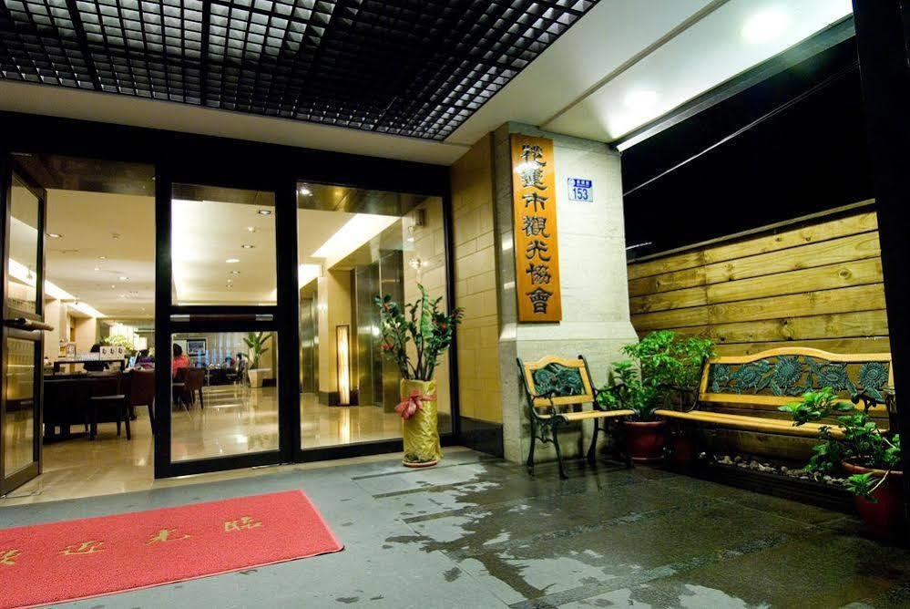 Unique Hotel Hualien Buitenkant foto