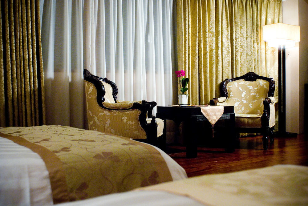 Unique Hotel Hualien Buitenkant foto